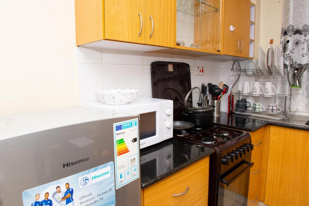 Mercy-Phillips Apartments Located At Eagle Tower Building Nairobi City Centre Buitenkant foto