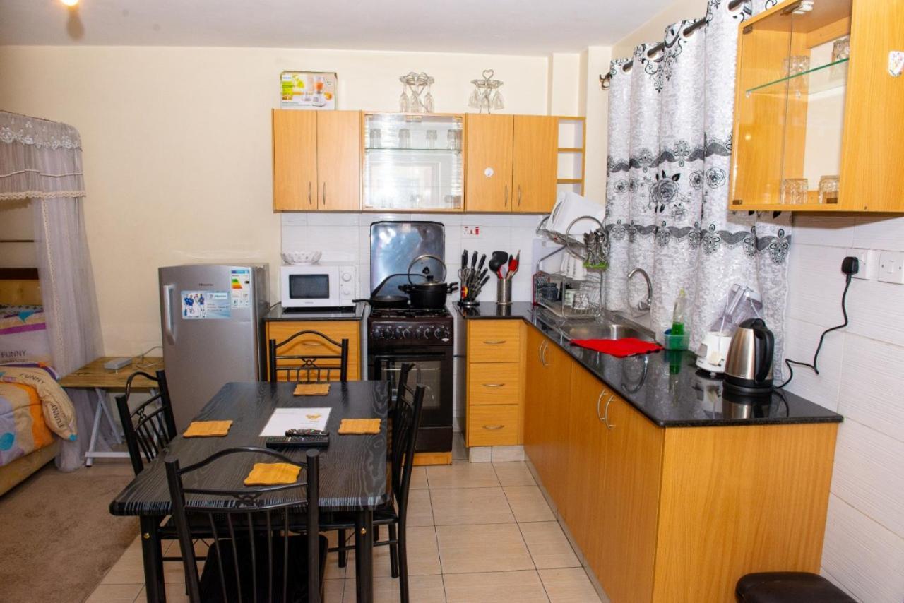 Mercy-Phillips Apartments Located At Eagle Tower Building Nairobi City Centre Buitenkant foto