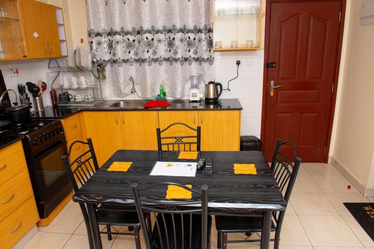 Mercy-Phillips Apartments Located At Eagle Tower Building Nairobi City Centre Buitenkant foto