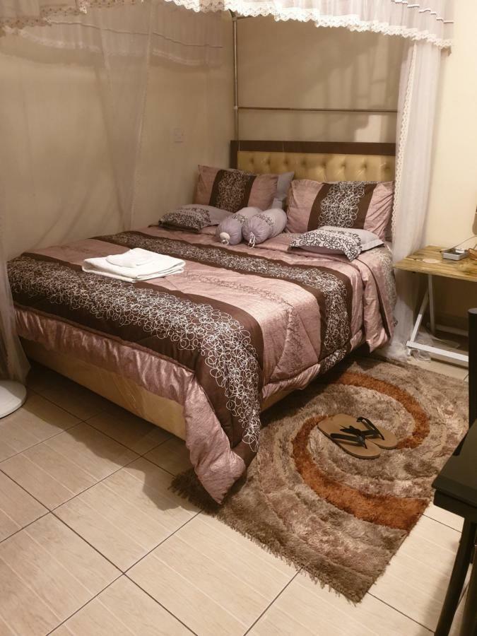 Mercy-Phillips Apartments Located At Eagle Tower Building Nairobi City Centre Buitenkant foto