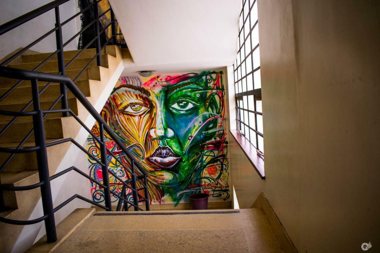 Mercy-Phillips Apartments Located At Eagle Tower Building Nairobi City Centre Buitenkant foto